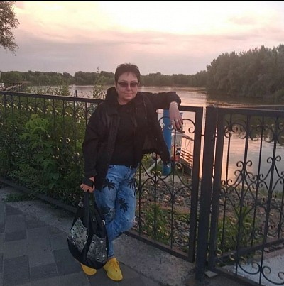 Кейс 4. Женщина 57 лет. г.Степногорск  Обратилась 20.10.23 с проблемой Т3N2M0 РМЖ с права опухоль  4 см. Слева МЖ кисты 6 шт.неизвестной природы ,гистология показывает саркома 3U.1/21ха прогресс.гипертония 3 ст, частично пиелонефрит, после лечения в 10 суток УЗИ показало что все опухоли закрылись потеряли питание, рак остановлен, на 10.01.24 жалоб и претензий кнам нет.